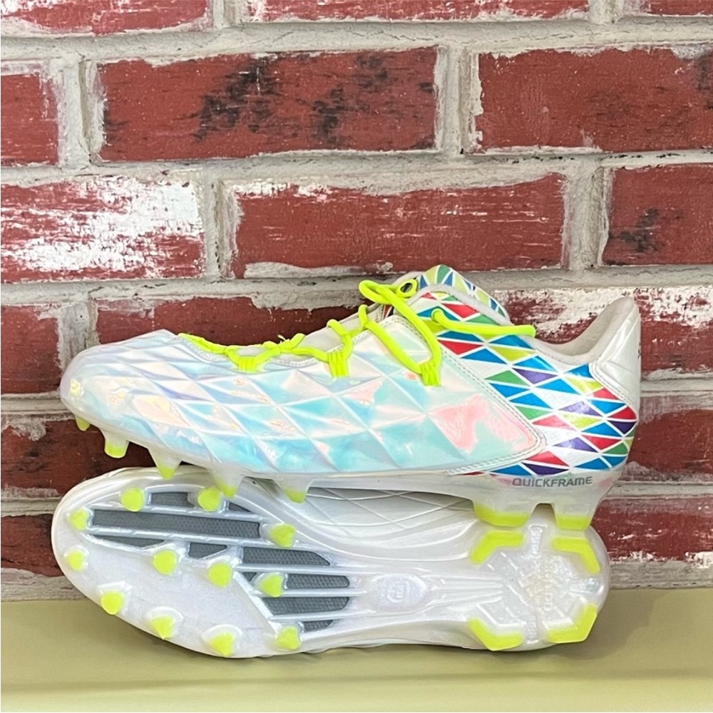 NWOT. Adidas QuickFrame low cleats. Men’s size 14.￼